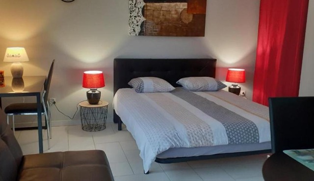 Studio meublé 27m2 - Entrée privée