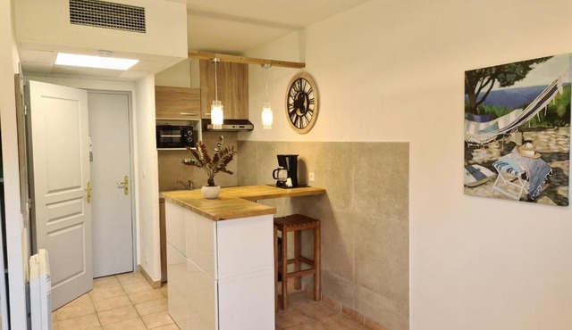 Studio meublé face au golf