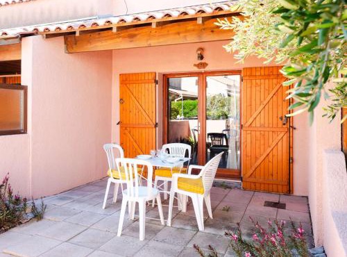 Studio mezzanine avec piscine, WiFi et animaux admis à Gruissan - FR-1-409-52