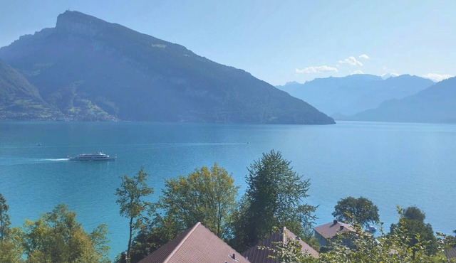 Studio mit Aussicht fast bis nach Interlaken/free WIFI/Parking