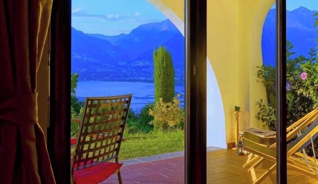 Studio mit Blick auf das Wasser by Interhome