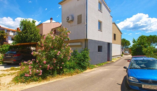 Studio mit Klimaanlage und Terrasse