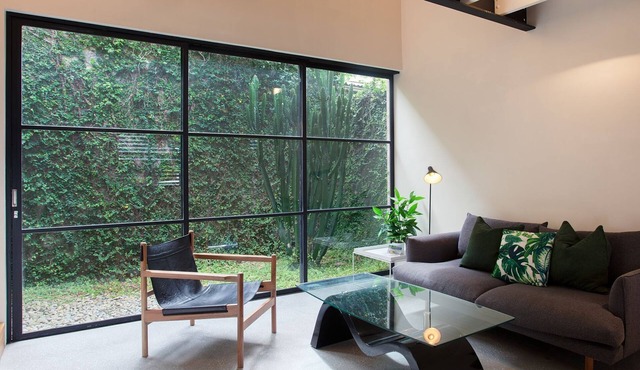 Studio Modern, Pyrmont Isyd