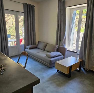 Studio moderne à Monistrol-d'Allier avec balcon 27 m²