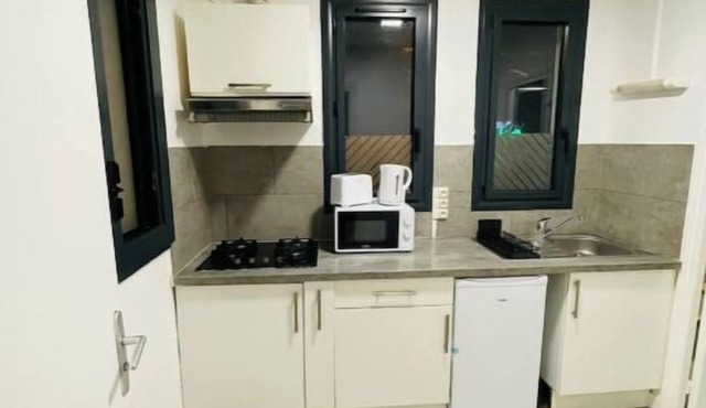 Studio Moderne Proche Paris