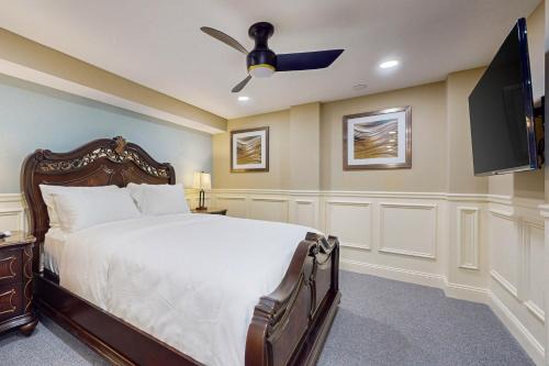 Studio Near Holyoke Medical Center and Free WiFi