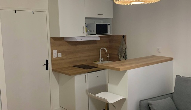 Studio near hospital, city center and 24h circuit
