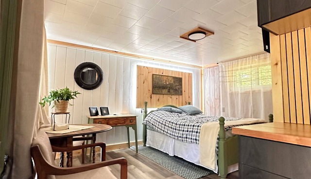 Studio Near Lake Michigan and Manistee River - Janix Escapes