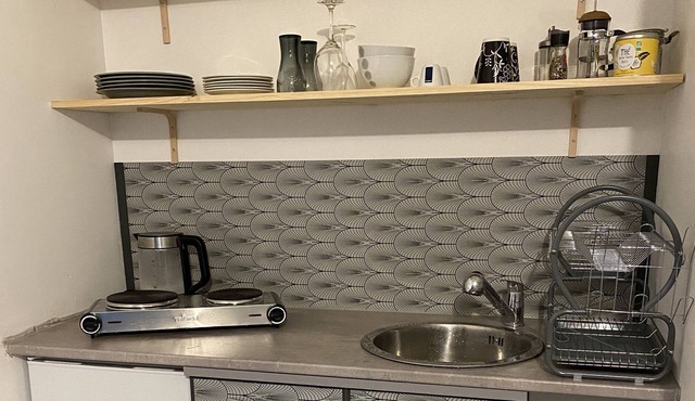 Studio near the Mérignies golf course, near the greenway,