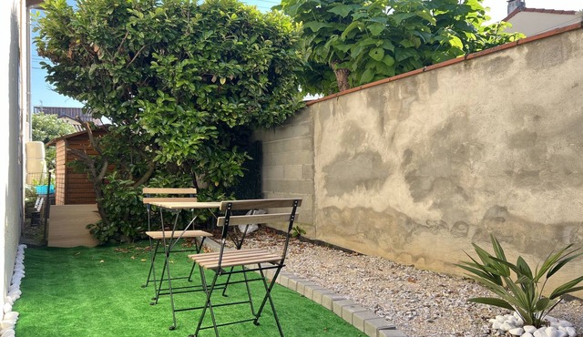Studio near Toulouse center and tram