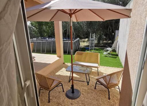 Studio neuf proche Camargue