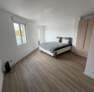 Studio neuf à Crosne