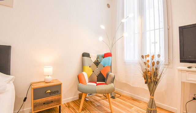 Studio neuf avec A/C proche Castellane et métro