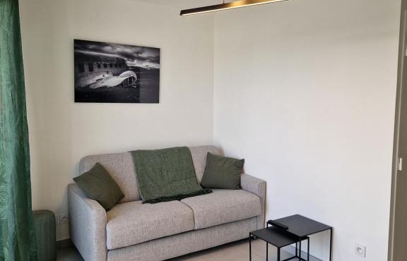 Studio neuf Idéalement situé Ikea