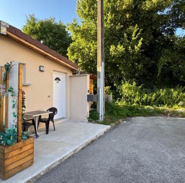 Studio neuf très calme