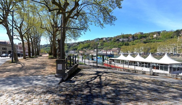 Studio on Barge, Le Cormoran, Edge of the Saône in Lyon