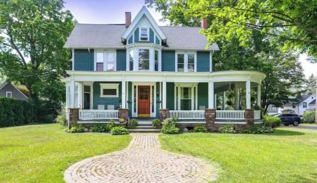 Studio on Pierce * Village of Hamburg