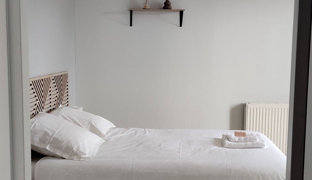 Studio+outside Ribérac town center2