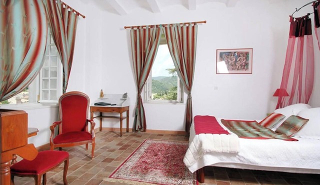 Studio "Papillon" with Mountain View, Wi-Fi, and Air Conditioning