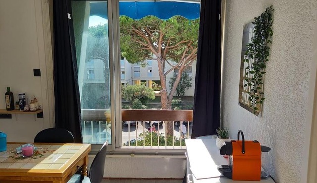 studio parking privé climatisation plage proche