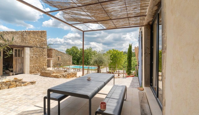 Studio 'Petit Loft A La Campagne' with shared pool, balcony and air conditioning