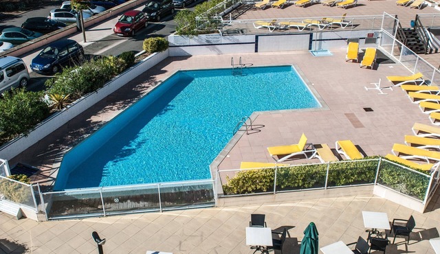 Studio pour 2 | Près de la plage | Vue piscine