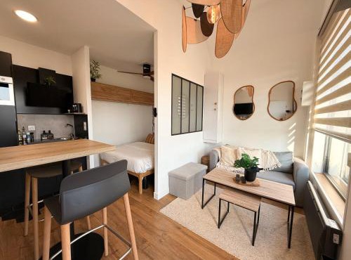 Studio premium, à 50m du Lac d'Ardres avec terrasse