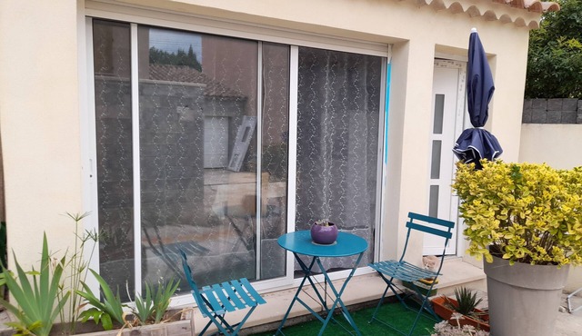 Studio + private parking space