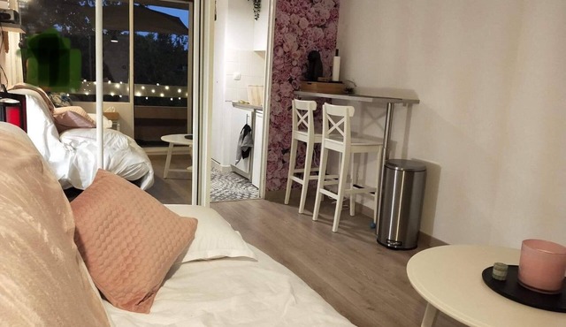 ★ Studio Private terrace - Swimming pool - FREE WIFI & Parking ★