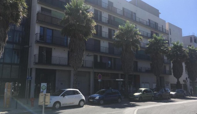 Studio proche des plages avec place de parking privée.