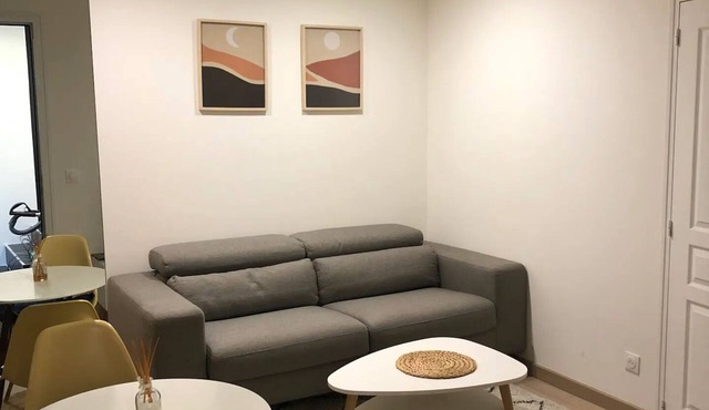 Studio Rénové Proche Paris 18 Minutes de la Gare St Lazare