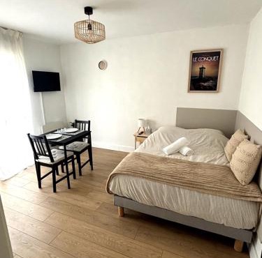Studio rénové, proche Clinique Pasteur, UBO, parking privé gratuit