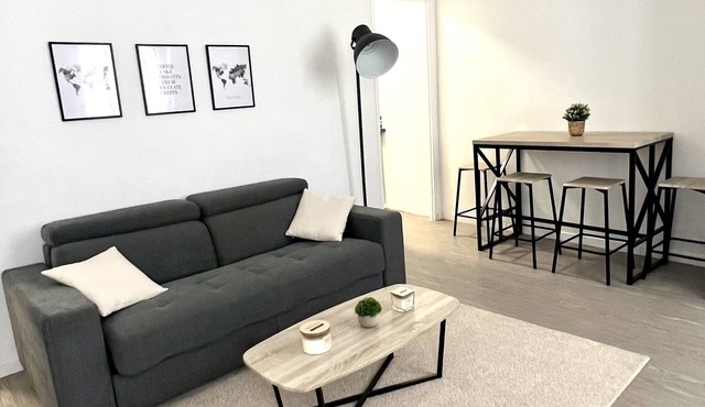 Studio Rénové Proche Vieux-port et Centre Ville