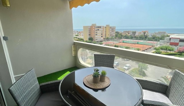 Studio Rénové vue mer a 100 m de la Plage