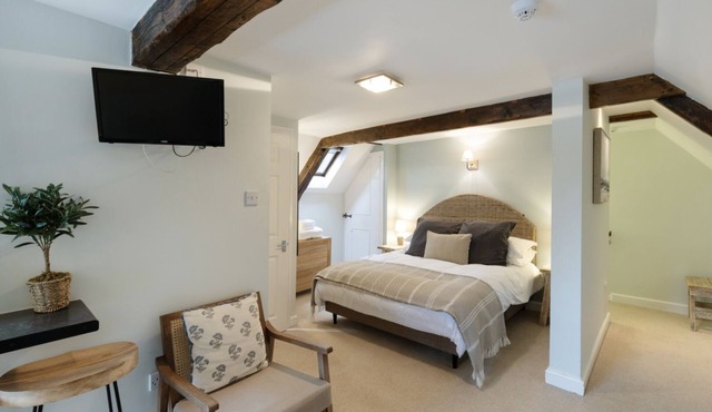 Studio Room with Shower