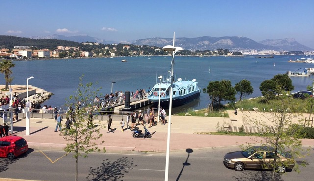 Studio sea view 200 m from beaches free parking Wifi Clim