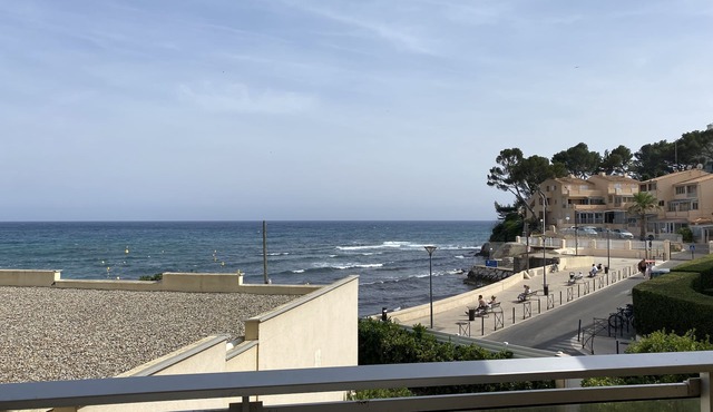 Studio Situé sur la Plage Avec une Très Belle vue mer