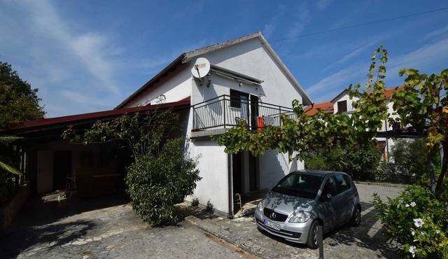 Studio Skender near the beach