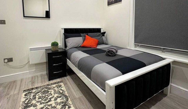 Studio - Sleeps 2 - Short Walk to Ealing Broadway