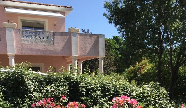 Studio Sous Villa de 70m2 Avec Jardin Privatif et Terrasse de 50m2