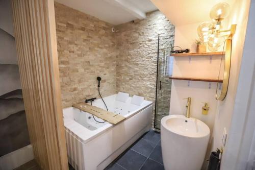 Studio spa a 10 minutes d'Orly