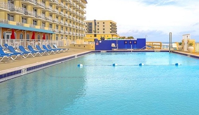 Studio Street View, Luxury Condo, Ormand Beach, Florida 3673987