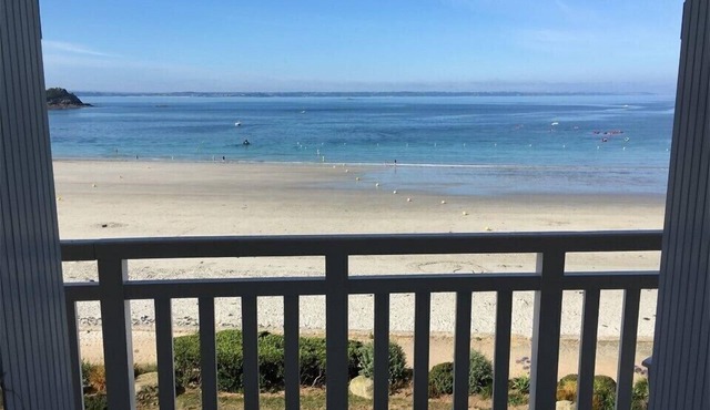 Studio SUPERB SEA VIEW, facing the beach of Trez-Meur in TREBEURDEN