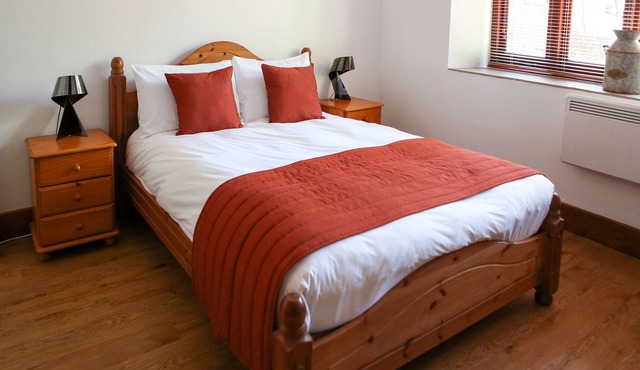 Studio Superior - Kingston Country Courtyard