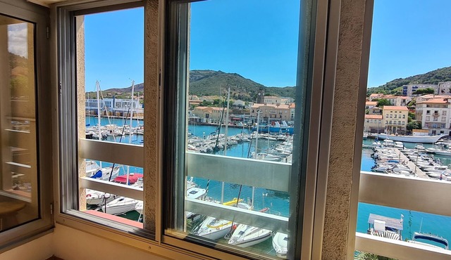 Studio SUR LE Port DE Plaisance