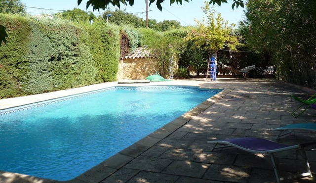 Studio T2 with swimming pool in Provence Occitanne