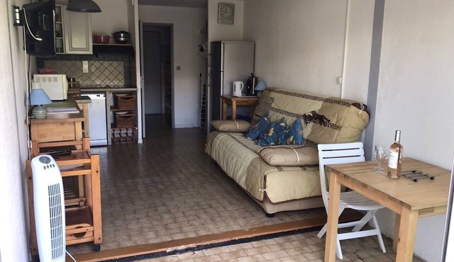 Studio [terrace free parking] 150m from the beach