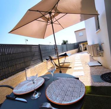 studio terrasse standing proche plage