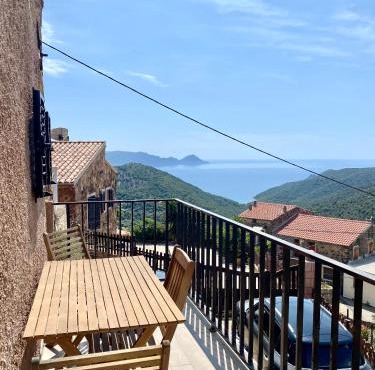 STUDIO TERRASSE VUE MER Clim Wifi Parking