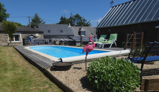 Studio "Ti Maen" with Heated Pool